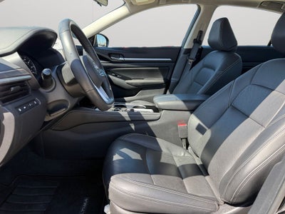 2025 Nissan Altima SL FWD
