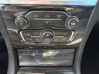 2020 Chrysler 300 Touring