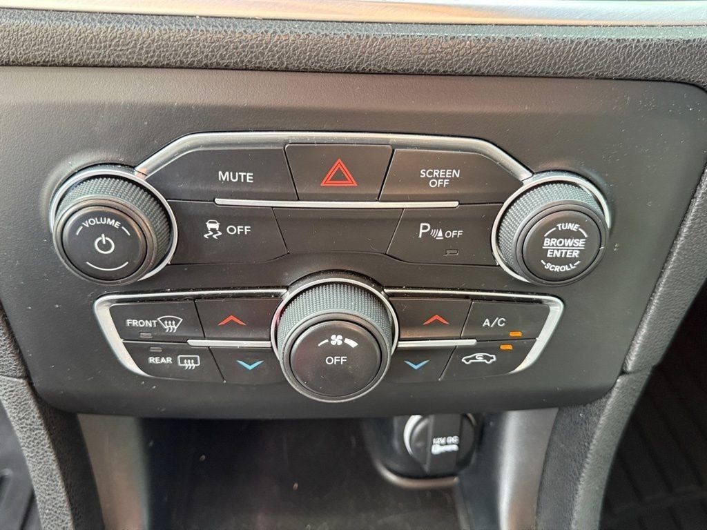2020 Dodge Charger SXT RWD