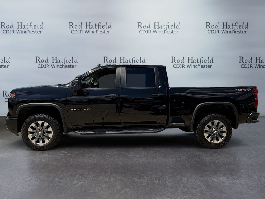 2024 Chevrolet Silverado 2500HD 4WD Crew Cab Standard Bed Custom