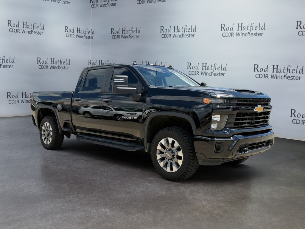 2024 Chevrolet Silverado 2500HD 4WD Crew Cab Standard Bed Custom