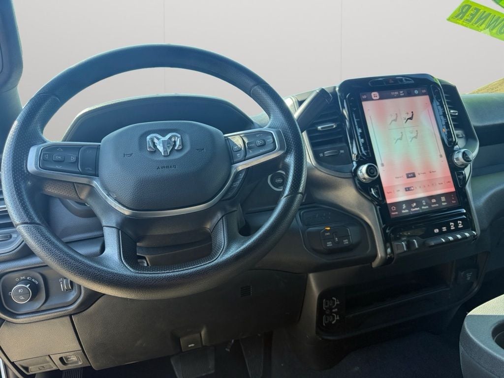 2025 RAM 3500 Tradesman Crew Cab 4x4 8' Box