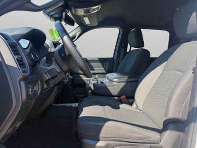 2025 RAM 3500 Tradesman Crew Cab 4x4 8' Box