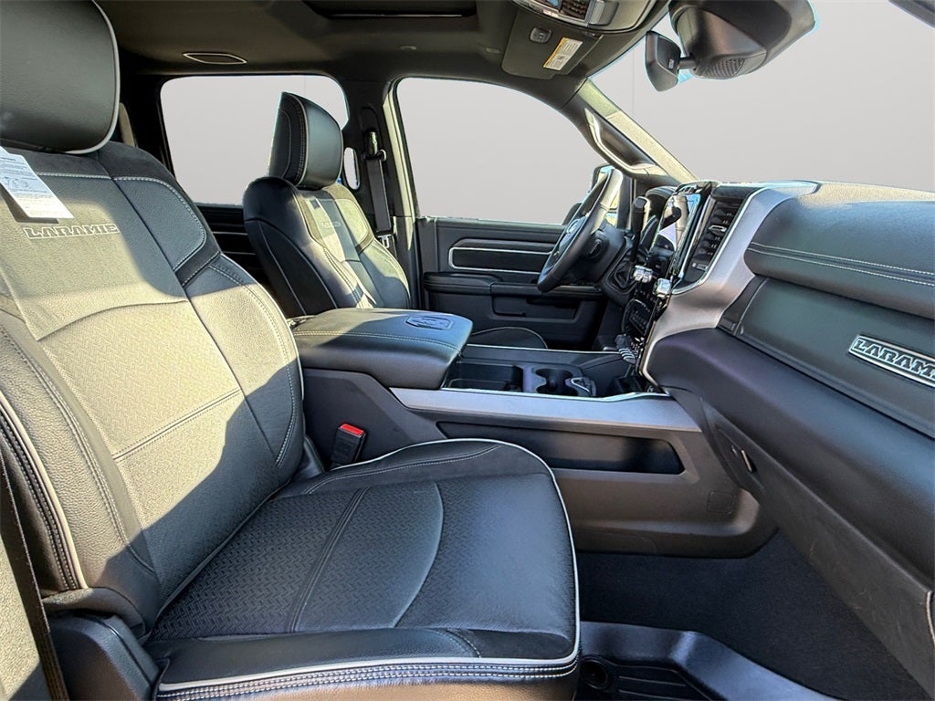 2024 RAM 2500 Laramie Crew Cab 4x4 6'4' Box