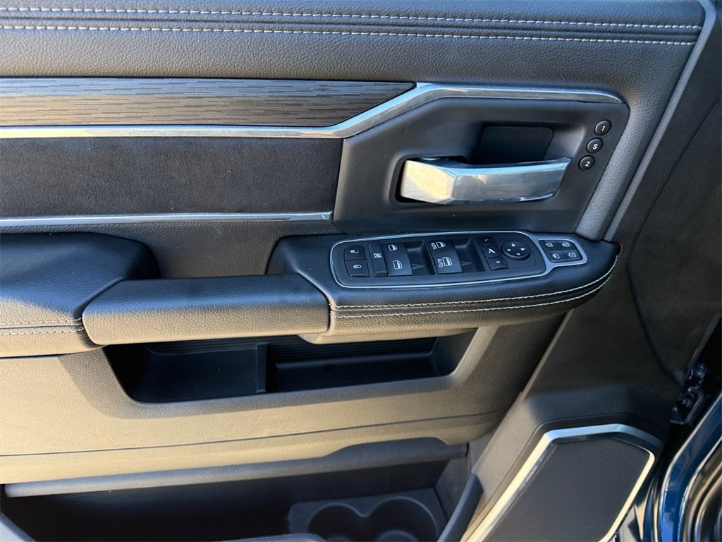 2024 RAM 2500 Laramie Crew Cab 4x4 6'4' Box