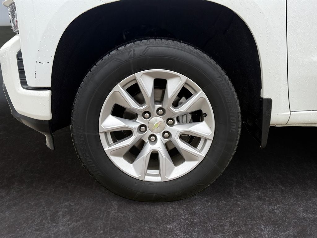 2020 Chevrolet Silverado 1500 4WD Crew Cab Short Bed Custom