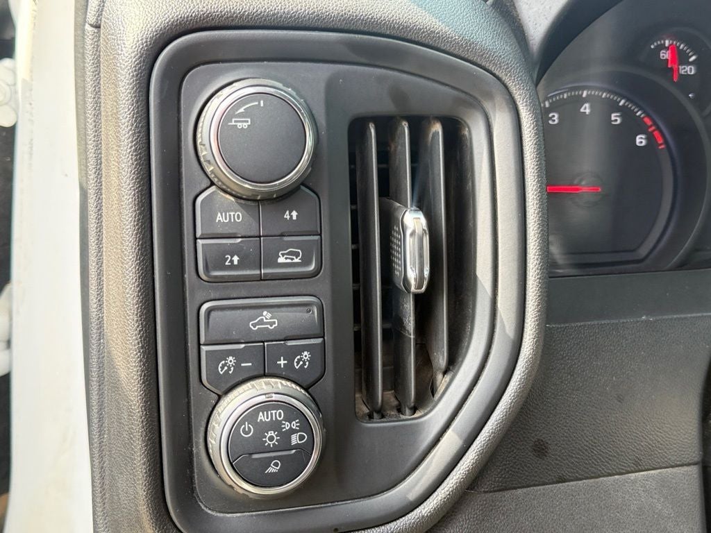 2020 Chevrolet Silverado 1500 4WD Crew Cab Standard Bed WT