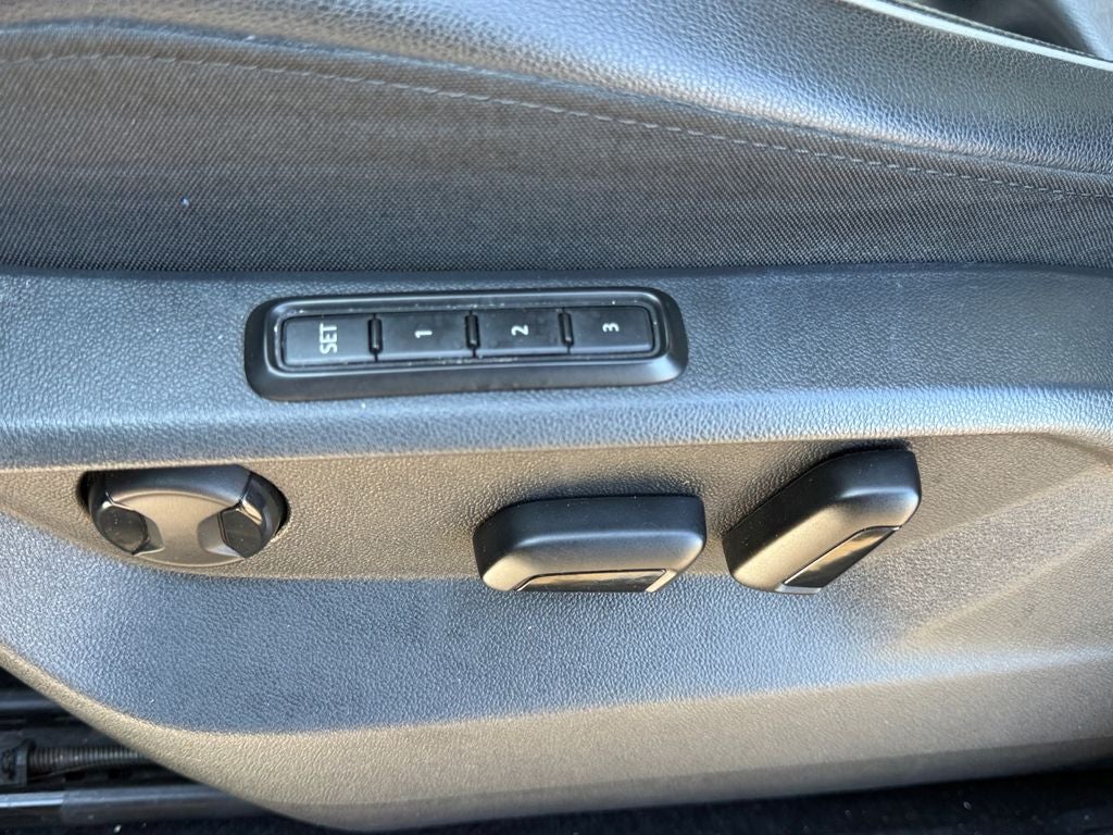 2018 Volkswagen Tiguan 2.0T SEL Premium