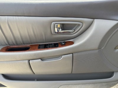 2002 Toyota Avalon XL