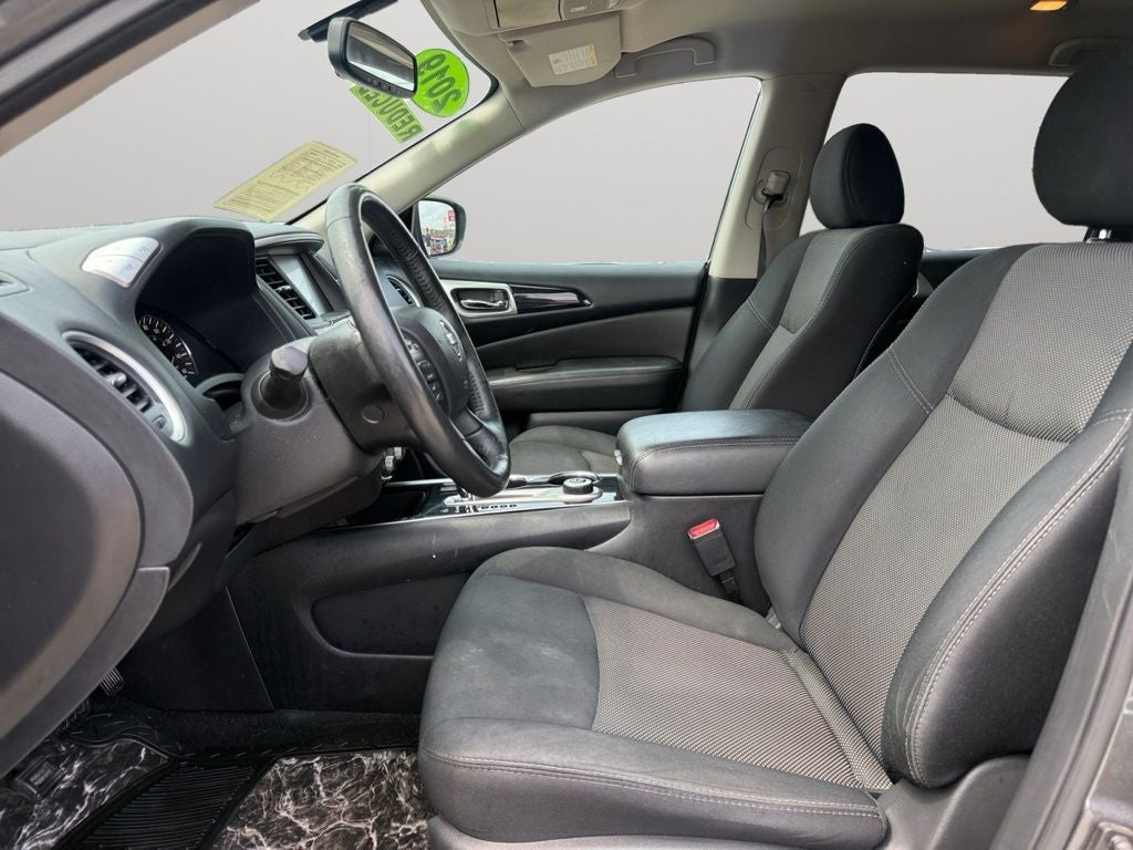 2019 Nissan Pathfinder SV