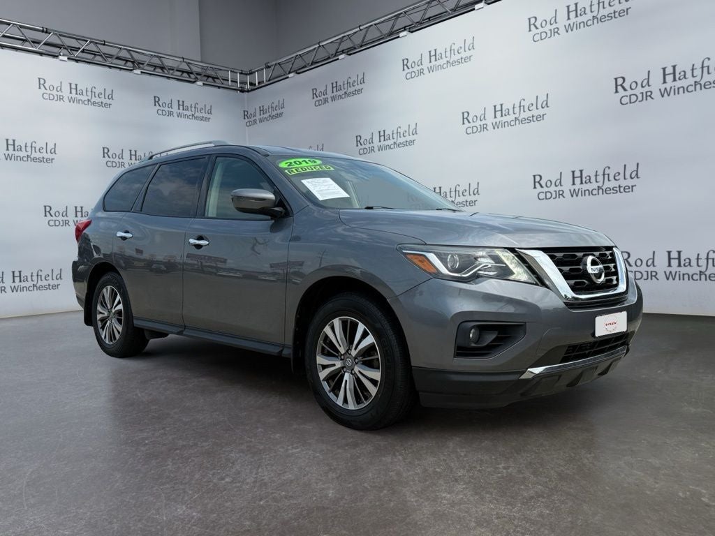 2019 Nissan Pathfinder SV