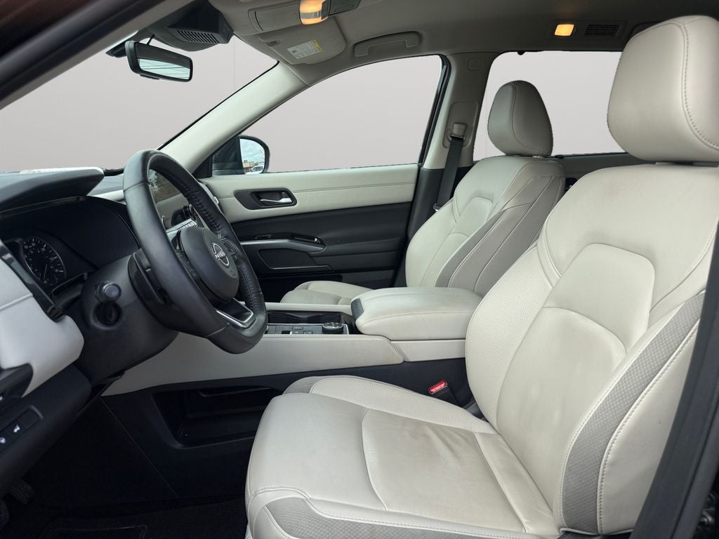 2024 Nissan Pathfinder SL 4WD
