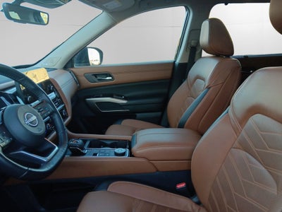 2023 Nissan Pathfinder Platinum 4WD