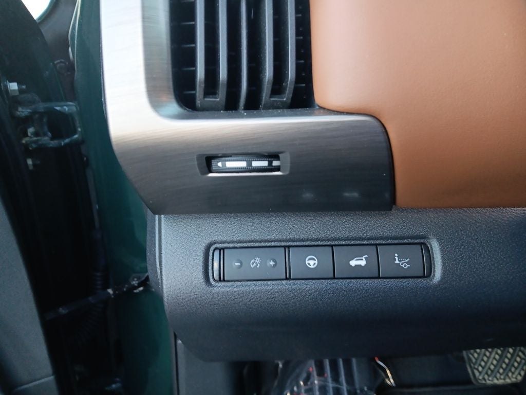 2023 Nissan Pathfinder Platinum 4WD