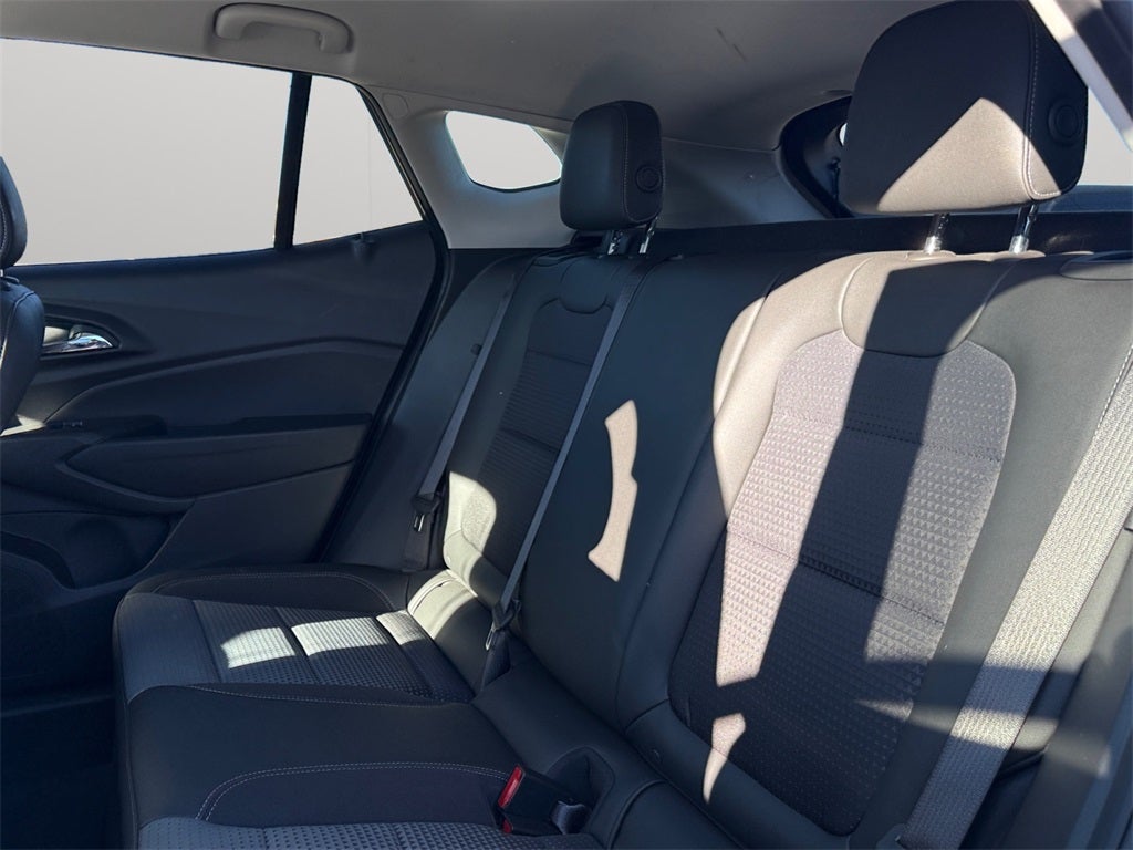 2025 Chevrolet Trax FWD LT