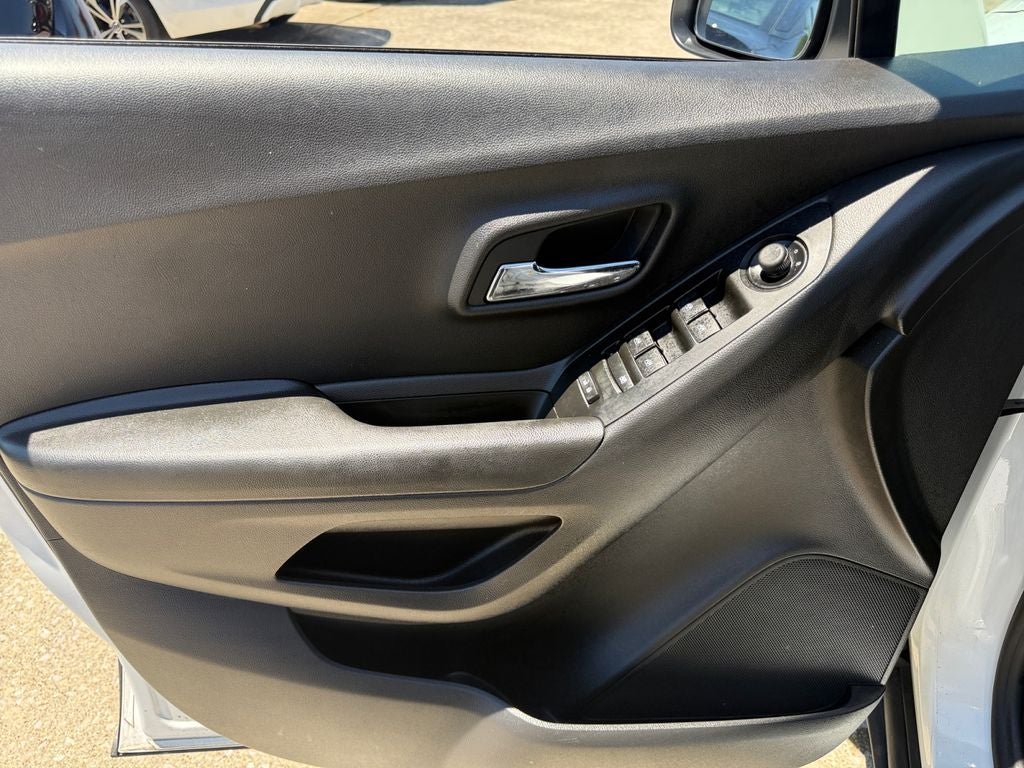 2022 Chevrolet Trax AWD LS