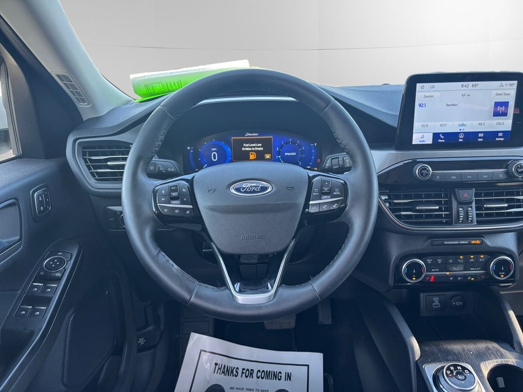 2022 Ford Escape Titanium