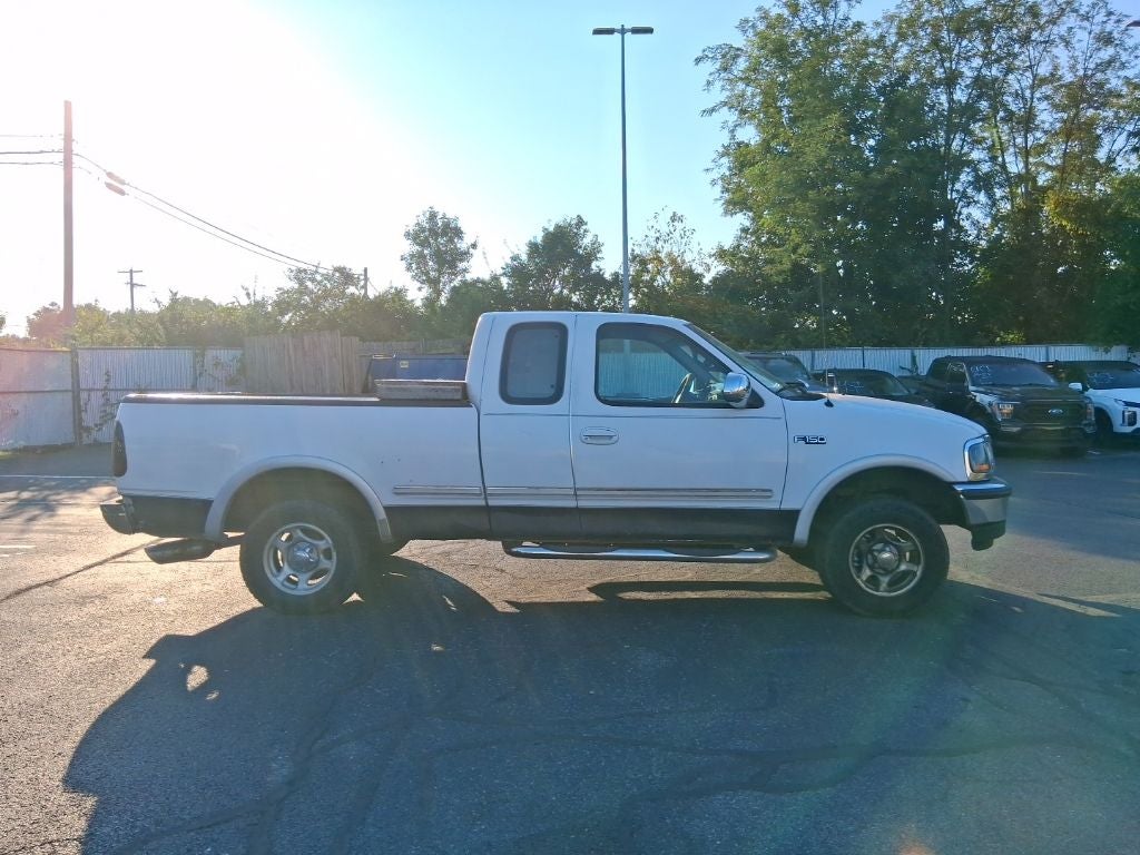 1997 Ford F-150 XLT