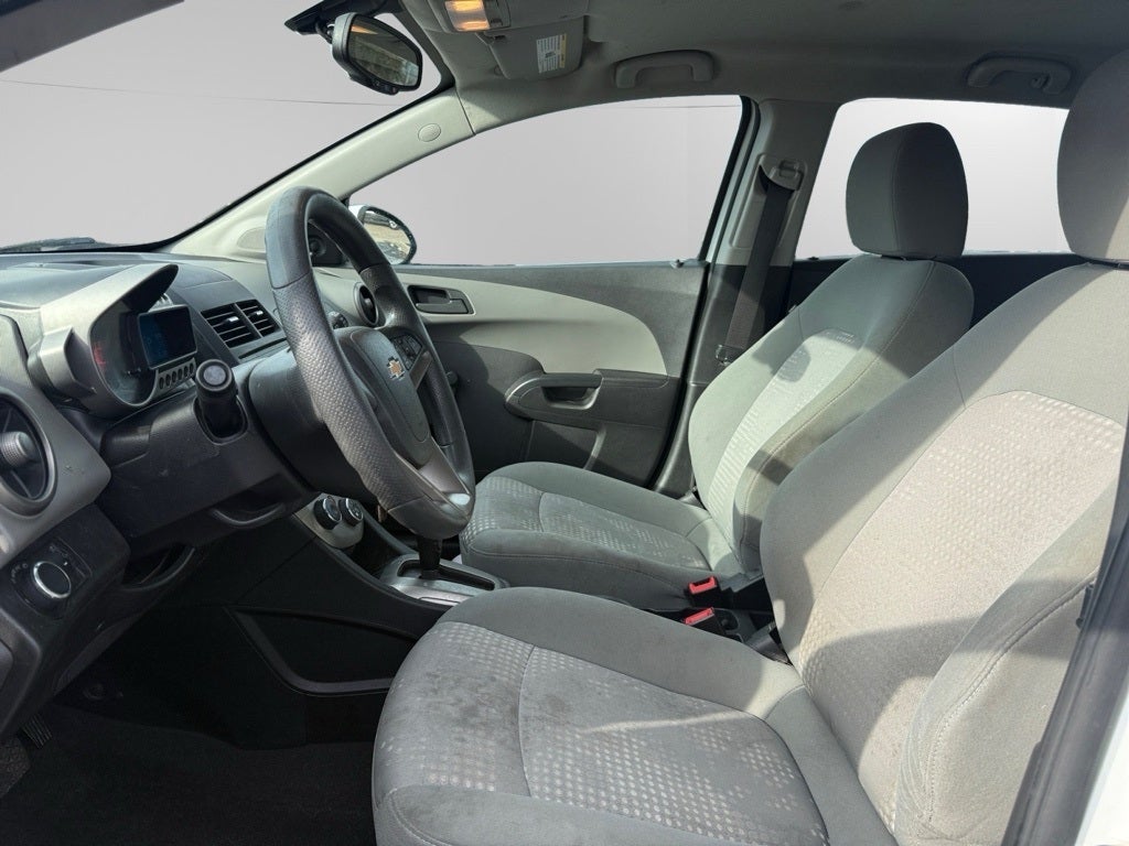 2016 Chevrolet Sonic LS