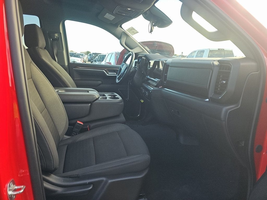 2025 Chevrolet Silverado 1500 LT LT1