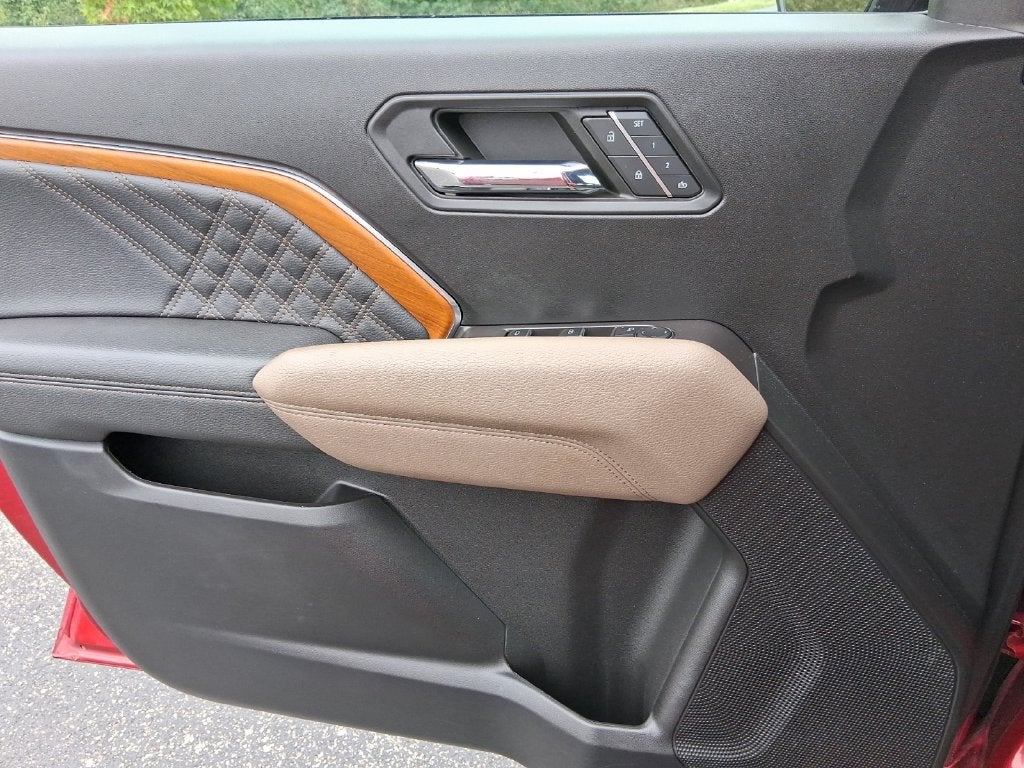 2023 GMC Canyon Denali