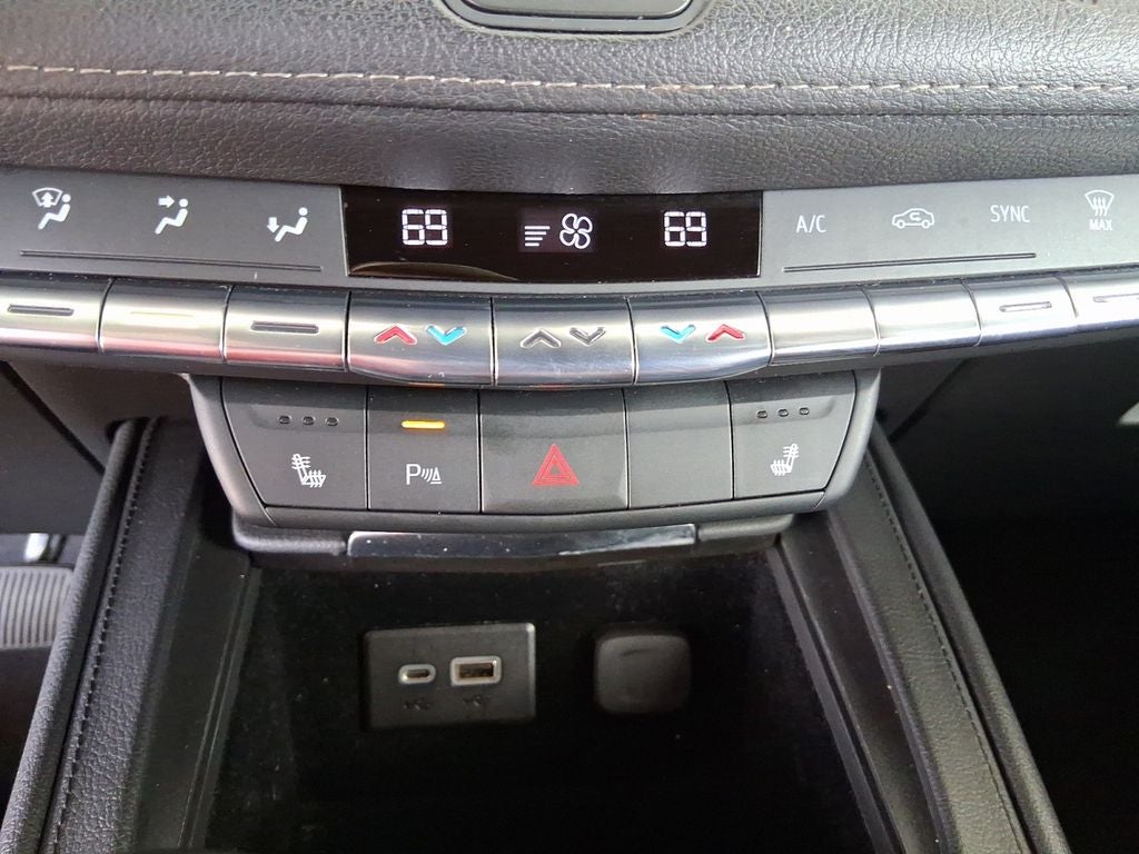 2019 Cadillac XT4 Premium Luxury