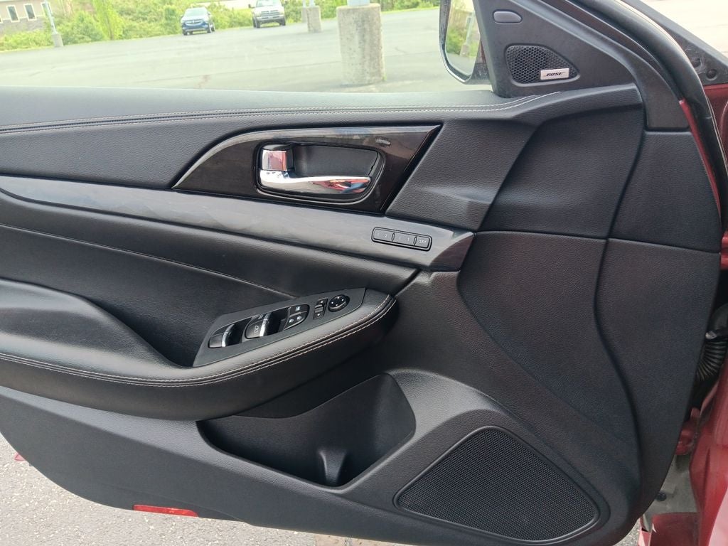 2023 Nissan Maxima Platinum