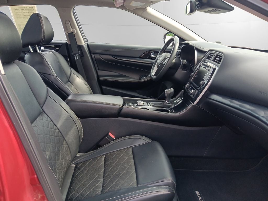 2023 Nissan Maxima Platinum