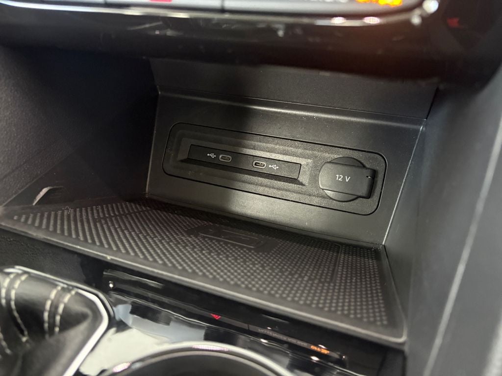 2022 Volkswagen Atlas 2.0T SE w/Technology