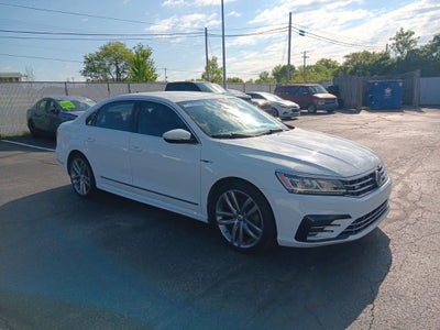 2017 Volkswagen Passat 1.8T R-Line