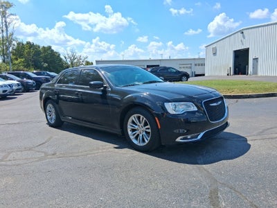 2019 Chrysler 300 Touring