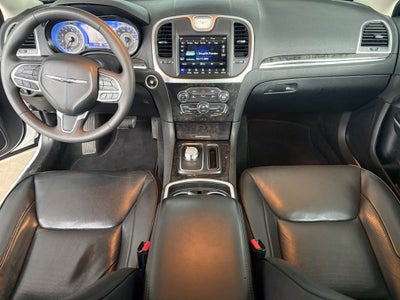 2023 Chrysler 300 Touring