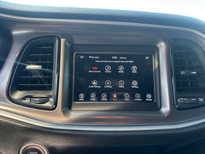 2022 Dodge Challenger SXT