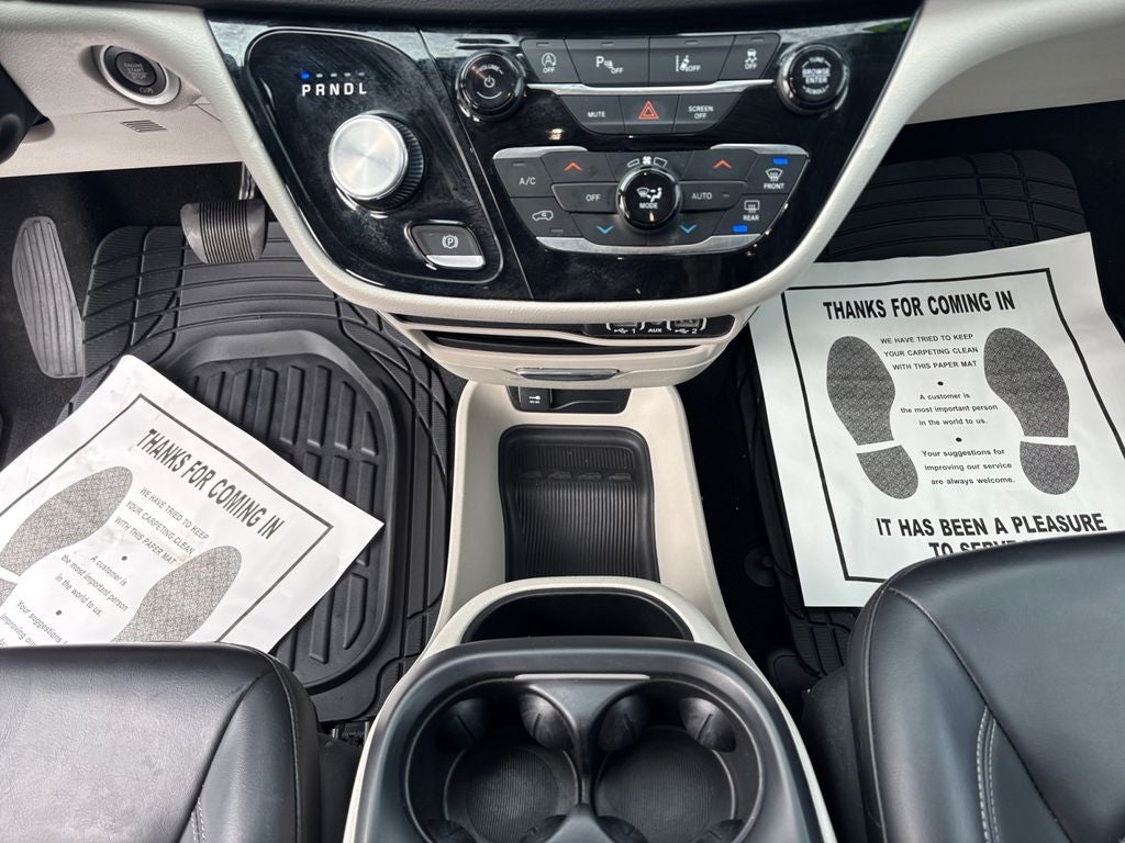 2023 Chrysler Pacifica Touring L