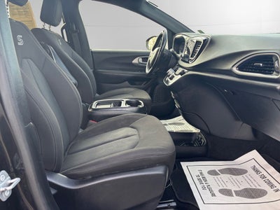 2020 Chrysler Pacifica Touring