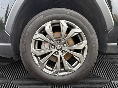 2022 Toyota RAV4 Hybrid XLE Premium