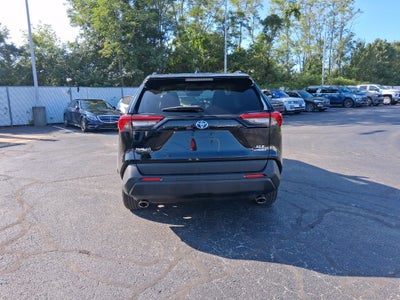 2022 Toyota RAV4 Hybrid XLE Premium