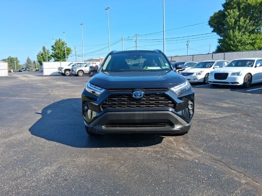 2022 Toyota RAV4 Hybrid XLE Premium