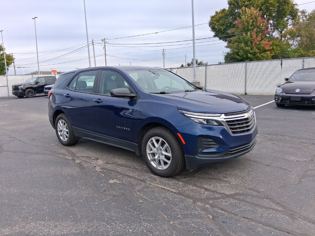 2023 Chevrolet Equinox LS