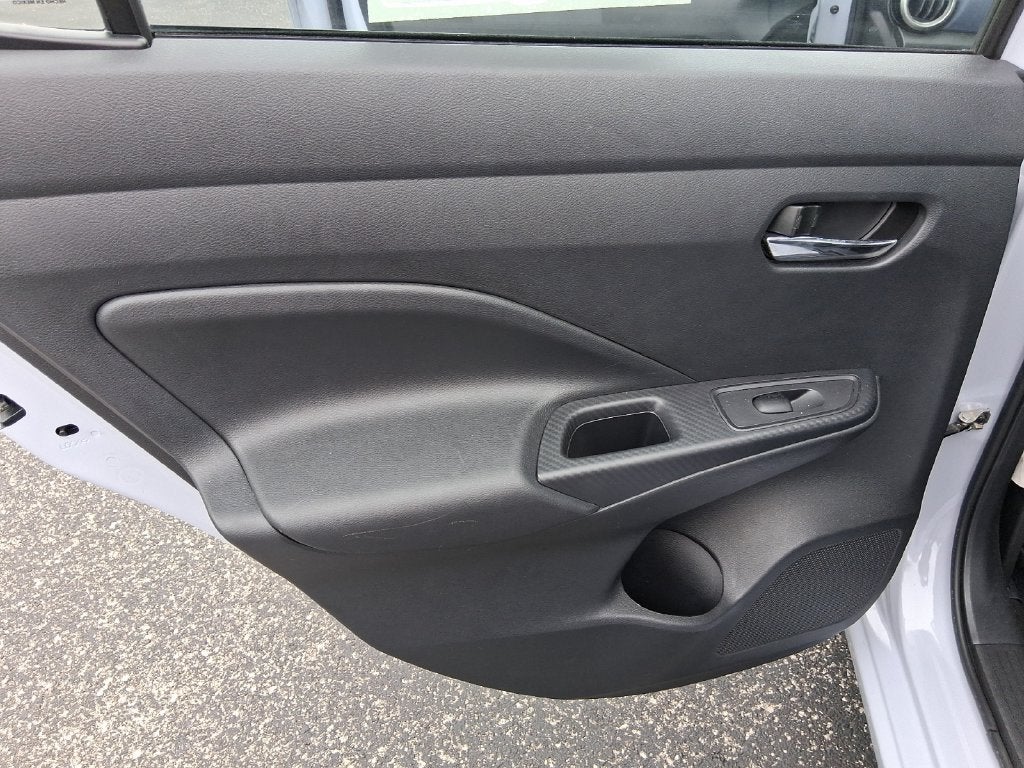 2024 Nissan Versa 1.6 SV