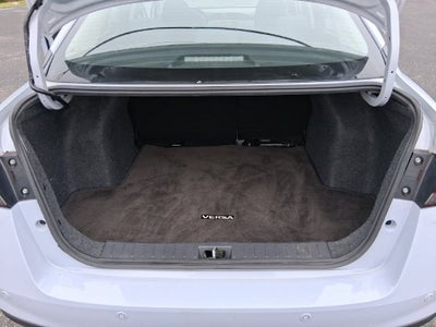 2024 Nissan Versa 1.6 SV