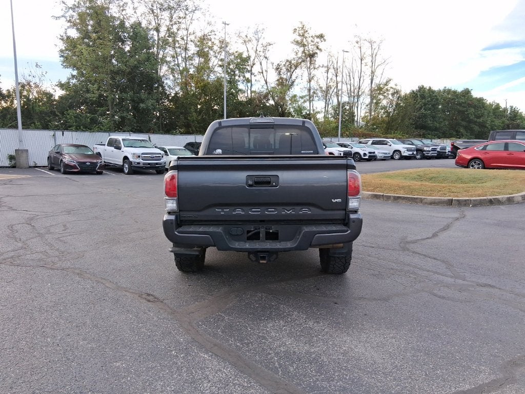 2022 Toyota Tacoma TRD Sport V6