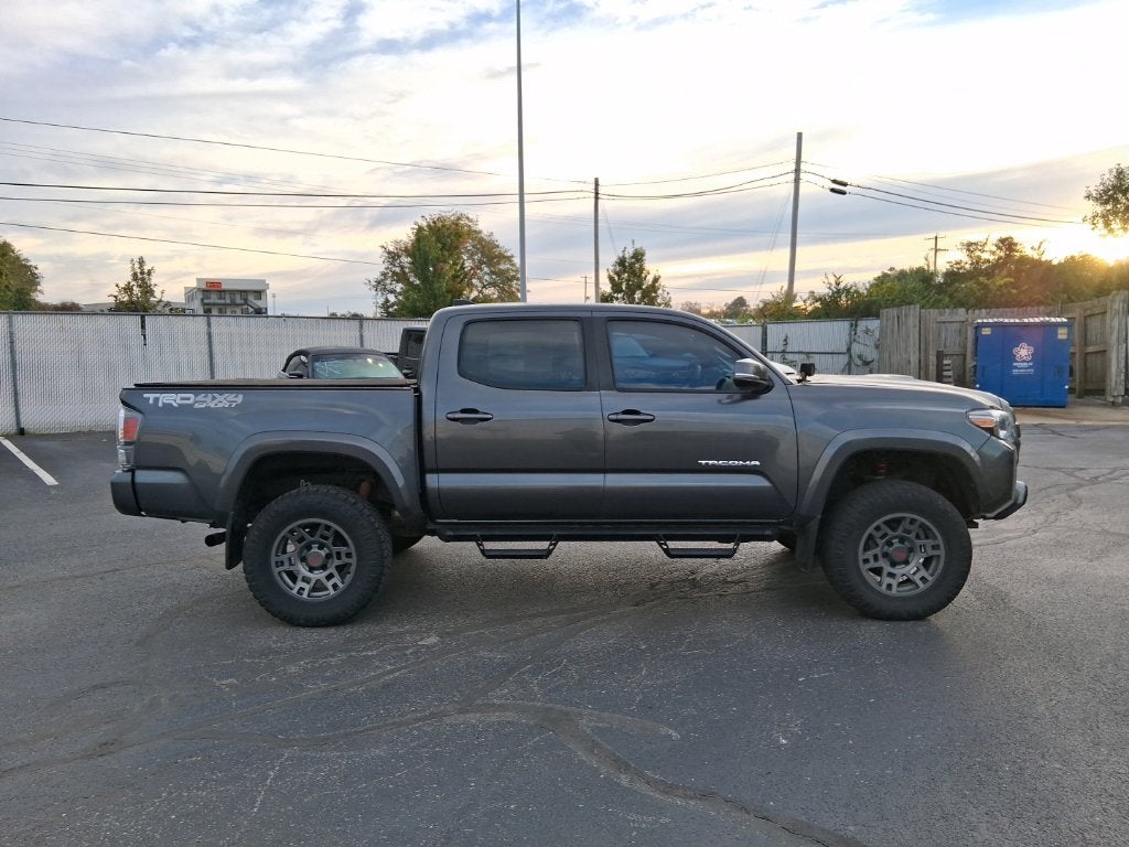 2022 Toyota Tacoma TRD Sport V6