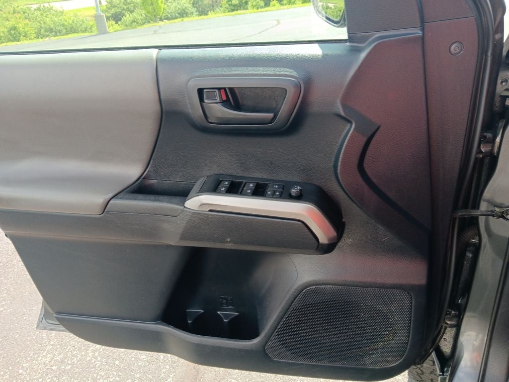 2019 Toyota Tacoma SR5 V6