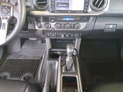 2022 Toyota Tacoma Limited V6