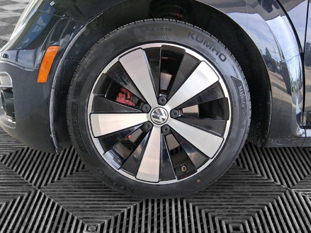 2015 Volkswagen Beetle 2.0T R-Line