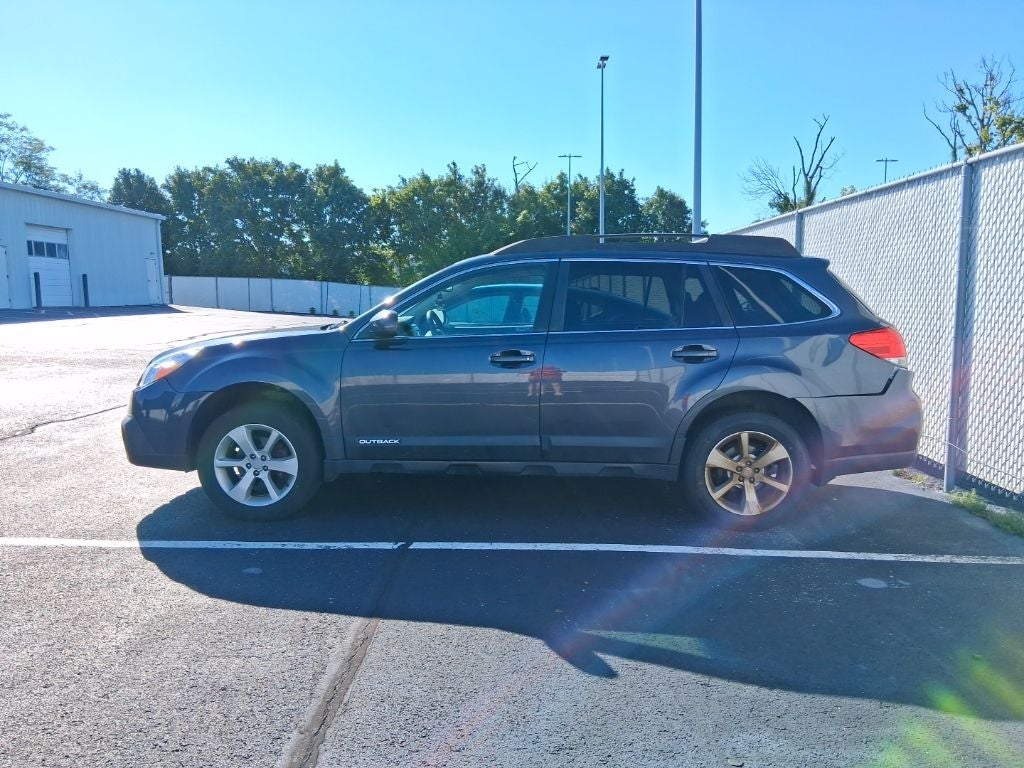 2013 Subaru Outback 2.5i Premium