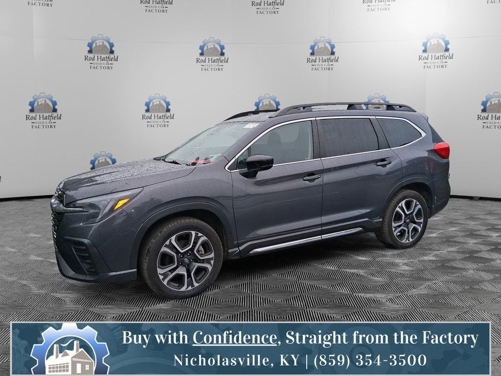 2024 Subaru Ascent Limited 7 Passenger's photo