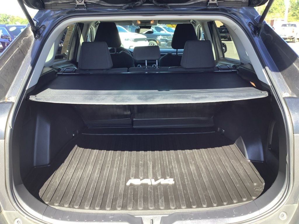 2021 Toyota RAV4 Hybrid LE