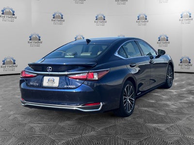 2022 Lexus ES 300h